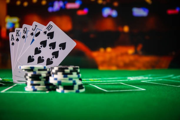Multi-camera view of Dragon Tiger dealer and betting interface
